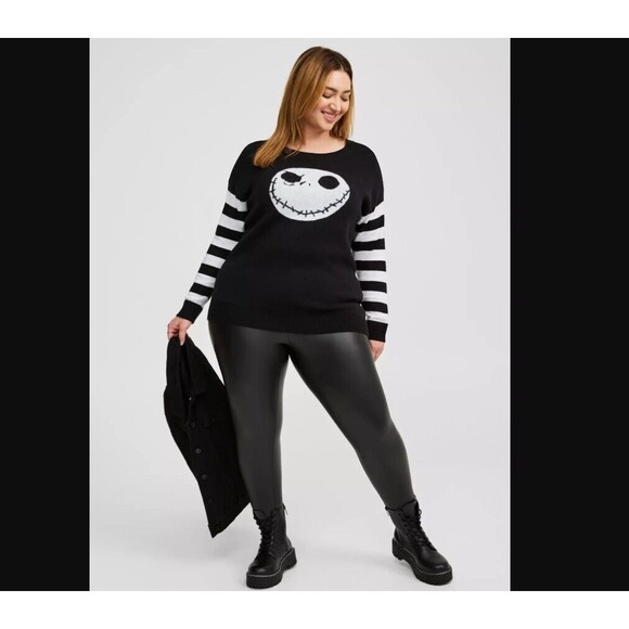 Torrid Nightmare Before Christmas Jack Top 2X 18 20 Disney Striped Crew Neck NWT - Picture 4 of 5